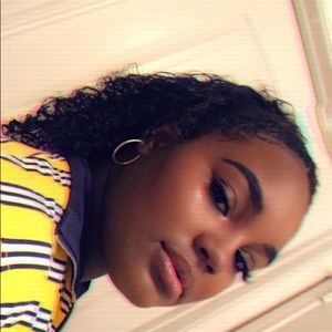 Meet your Posher, Malaia